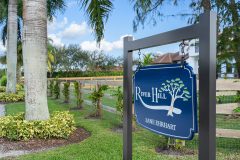 River Hill Farm Entrance by HW Interiors